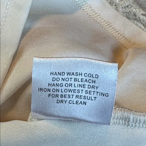 Romeo + Juliet Couture Cutout Lace Dress - Picture 13 of 13